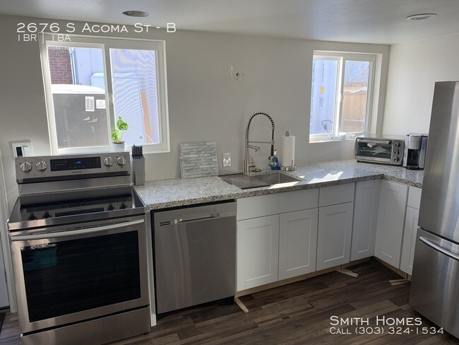 Building Photo - Remodeled 1 bed 1 bath private fenced yard