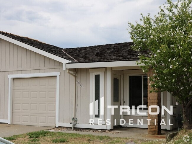 Building Photo - 506 Hyacinth Ct