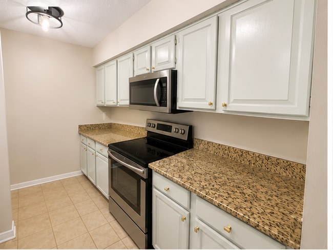 Building Photo - 119 Chamale Cv W
