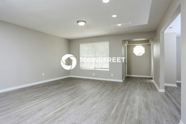 Foto del edificio - 3 Bedroom Pet-Friendly Home in Sunrise, FL with Main Street Renewal