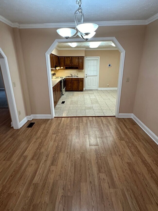 Foto del edificio - 4102 Auburn Rd