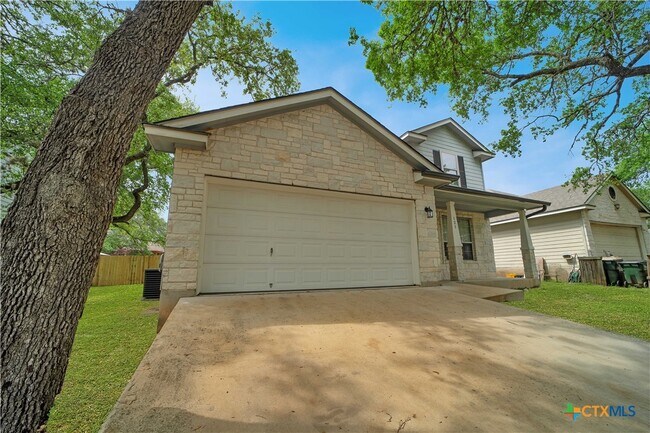 Foto del edificio - 121 Park Ln