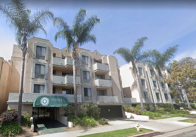 Foto del edificio - 2491 Purdue Ave