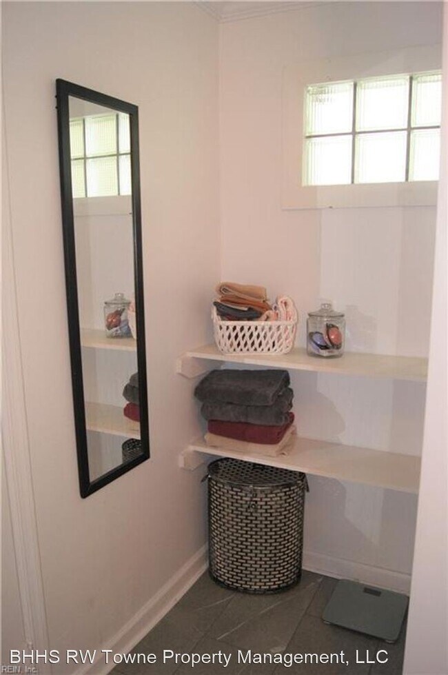 Foto del edificio - 3 br, 2 bath House - 818 Meads Road