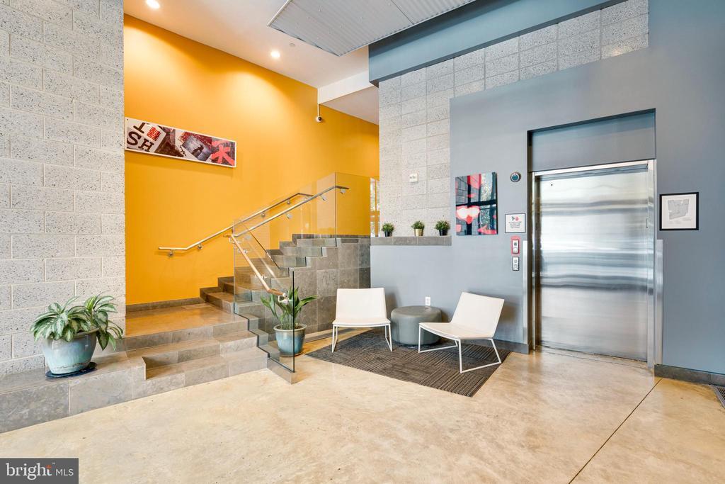 Foto principal - 1414 Belmont St NW
