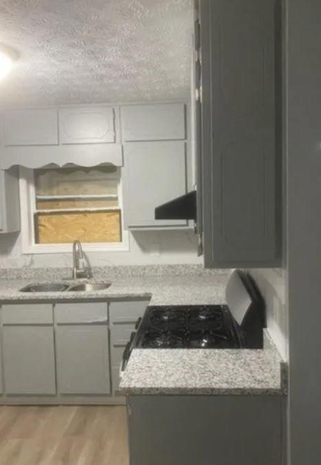 Foto del edificio - 1140 Summer Brook Rd