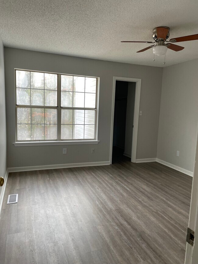 Building Photo - 5415 Sasha Ct