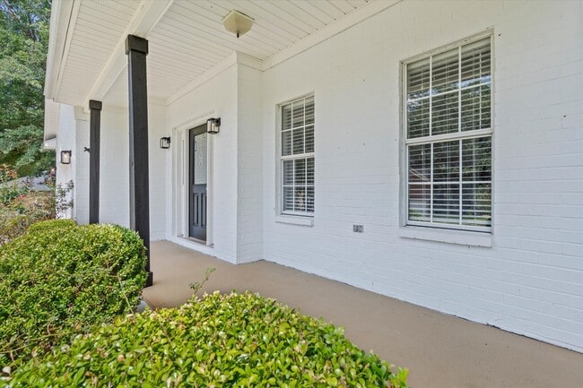 Foto del edificio - 27572 Claiborne Cir