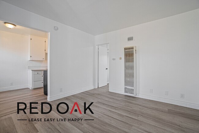 Foto del edificio - Beautiful One Bedroom with Spacious Rooms,...