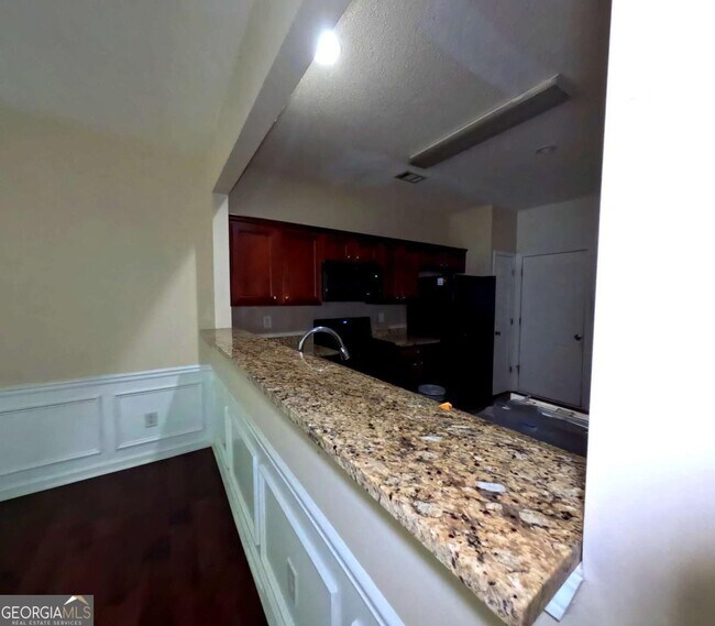 Foto del edificio - 4132 Royal Regency Cir