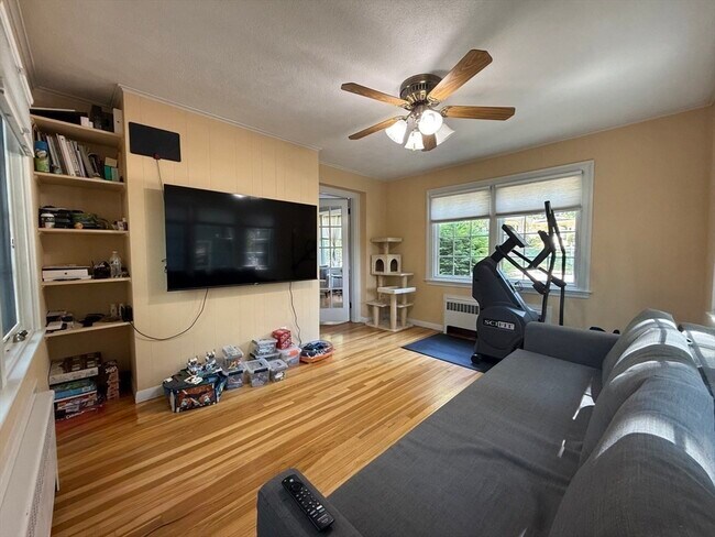 Foto del edificio - 111 Highland Ave