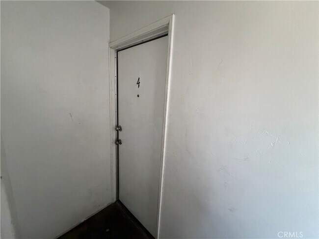 Foto del edificio - 8529 Oleander Ave