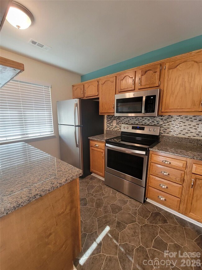 Building Photo - 3811 Mosscroft Ln