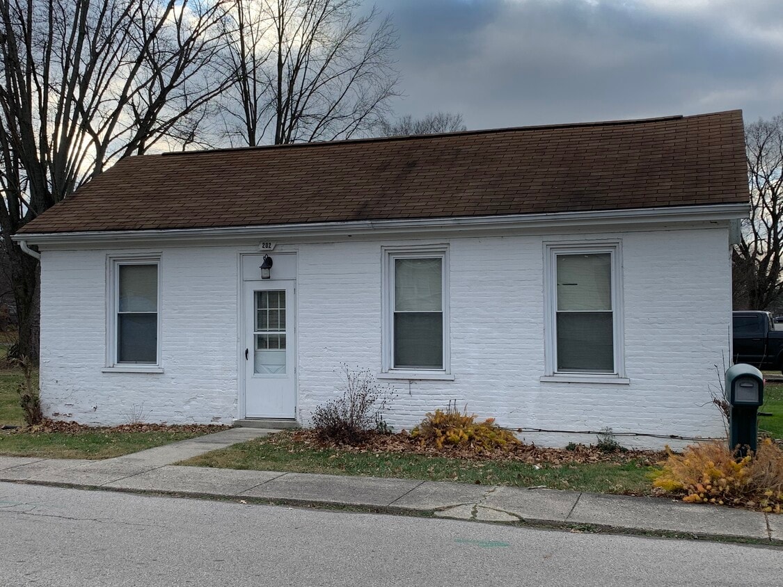 Foto principal - 202 S Ash St