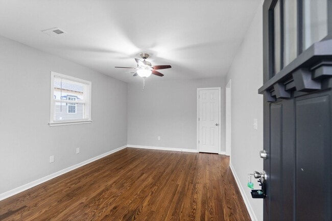 Foto del edificio - 904 Richardson St