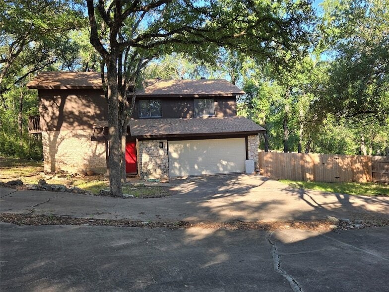 Primary Photo - 604 Quail Creek Dr