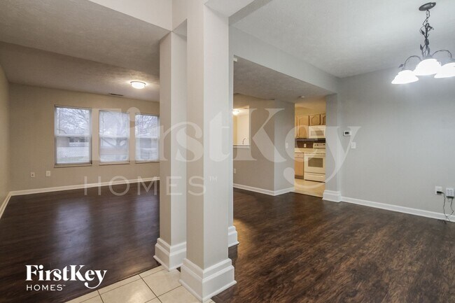 Building Photo - 88 Bradford Ct