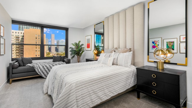 Photo - 1172 S Michigan Ave Apartment