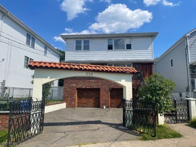 Foto principal - 552 Ziegler Ave