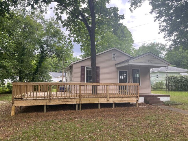 Building Photo - 2 BEdroom 1 Bath House