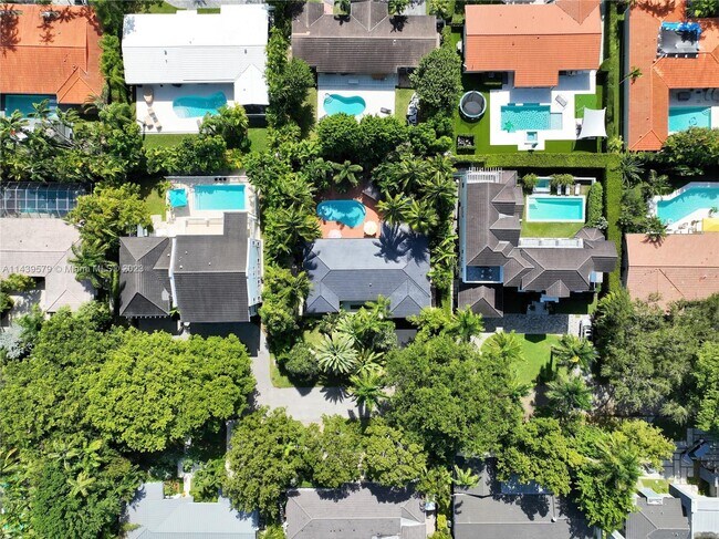 Foto del edificio - 110 N Prospect Dr