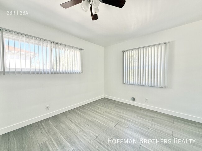 Foto del edificio - 5318 Radford Ave