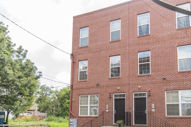 Building Photo - 2 br, 2 bath Triplex - 1933 N 7TH ST Unit 2