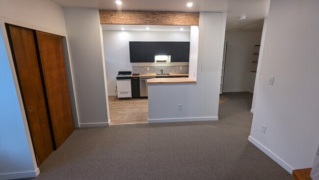 Foto del edificio - 3508 Wallingford Ave N