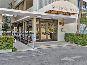 Foto principal - 9800 W Bay Harbor Dr