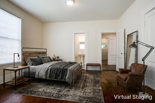 virtually staged photo - 5336 Junius St