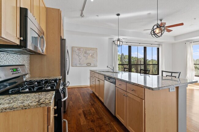 Foto del edificio - 4525 Park Commons Dr