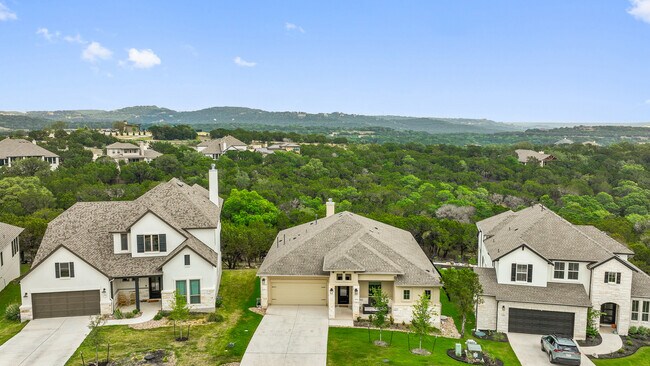 Foto del edificio - 19500 Serenity Ln
