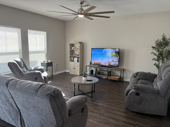 Foto del edificio - 5463 Arlington River Dr.