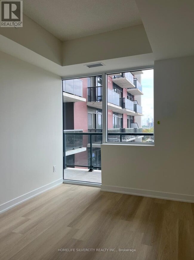 Building Photo - 2825 Jane St
