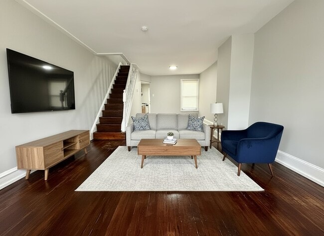 Photo - 2020 Margaret St Townhome
