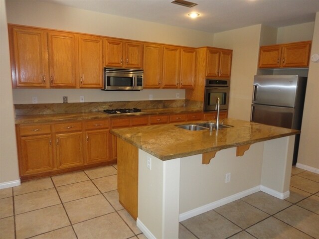 Foto del edificio - 903 Golden Poppy St