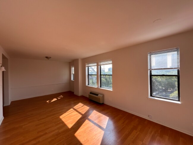 Foto del edificio - 4278 N Hazel St