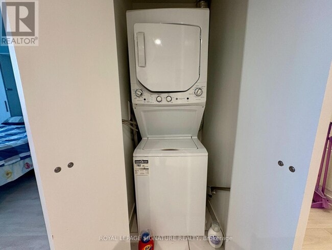 Building Photo - 18 Maitland Terrace