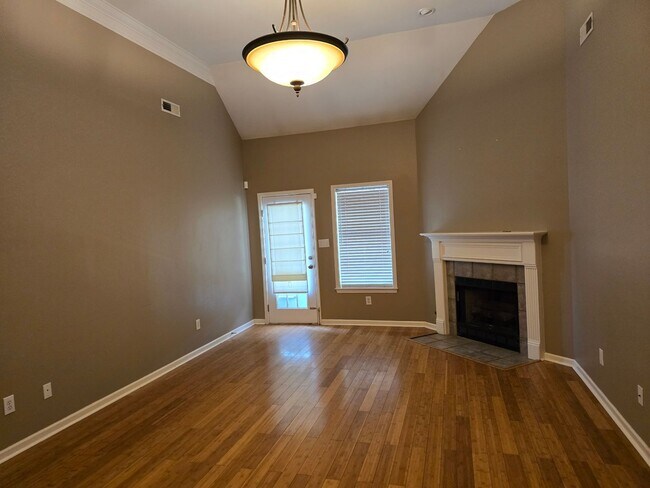 Foto del edificio - 690 Old Cahaba Dr