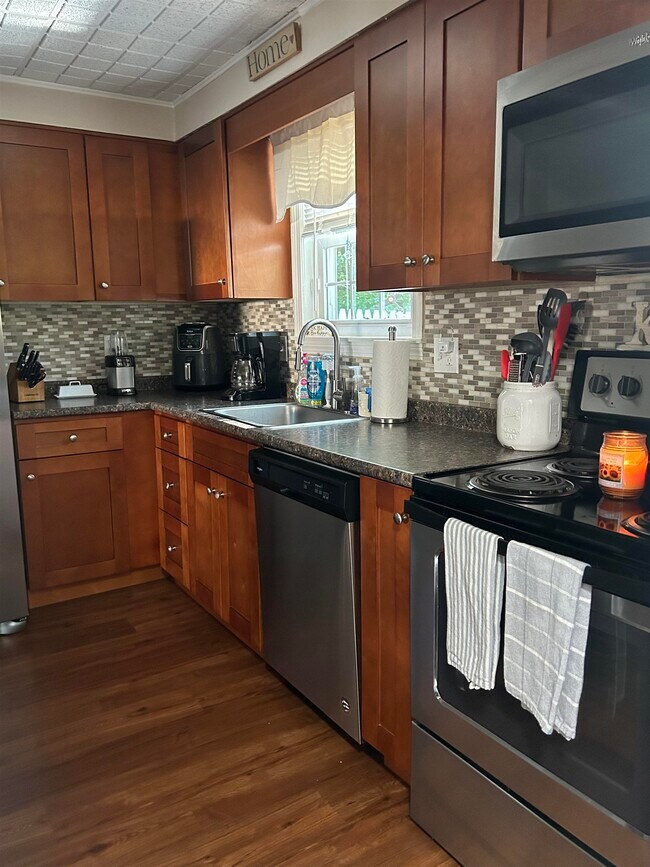 Foto del edificio - 30 Golfview Dr