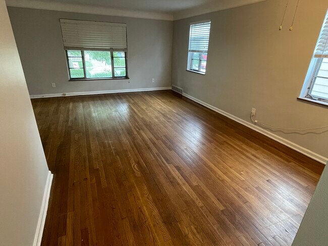 Living room - 10902 Saint Mark Ave