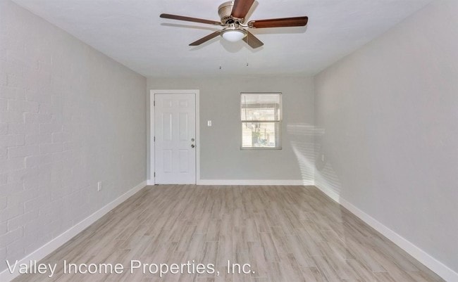 Building Photo - 722 E Turney Ave