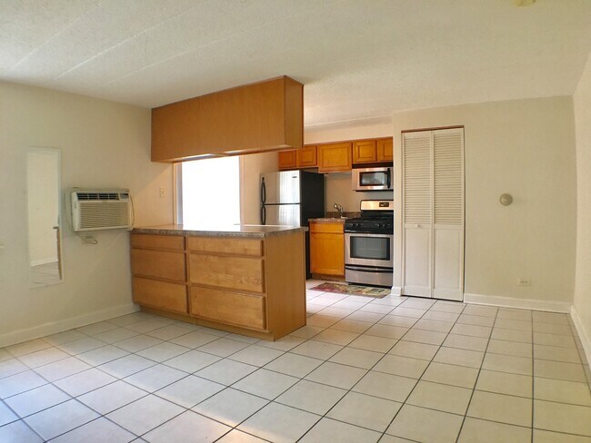 Foto del edificio - 5580 S Archer Ave