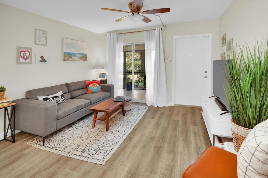 Photo - 6392 Chasewood Drive Unit D