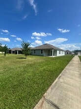 Building Photo - 70409 Winding River Dr