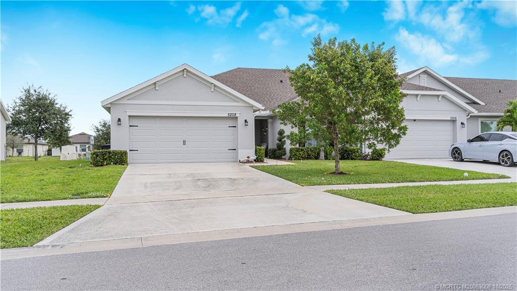 Primary Photo - 5208 Manciano St