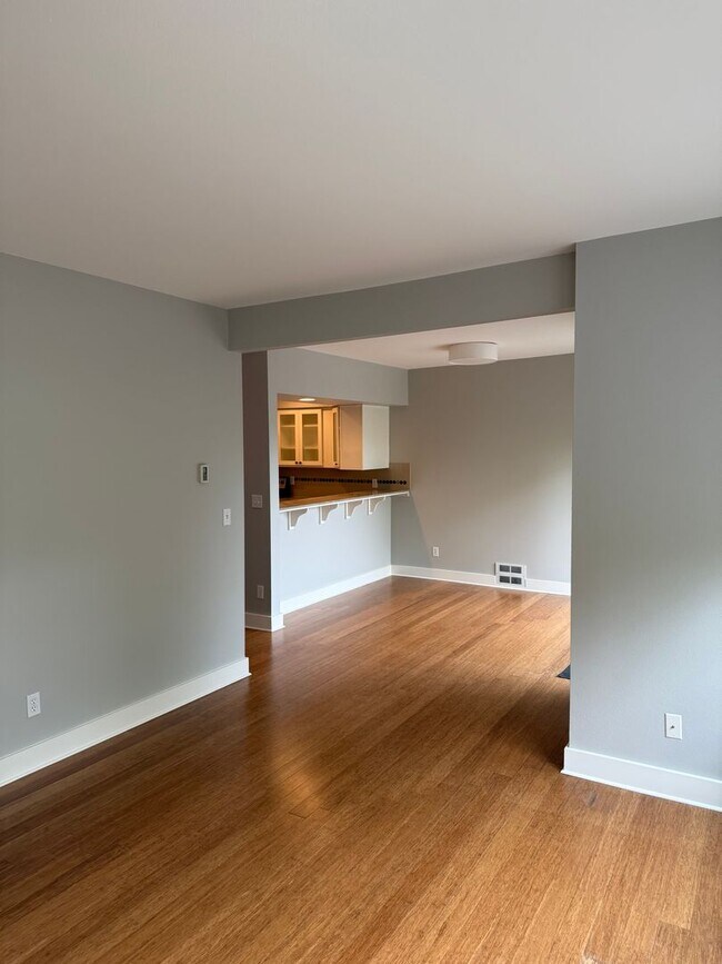 Foto del edificio - Wallingford Condo Unit