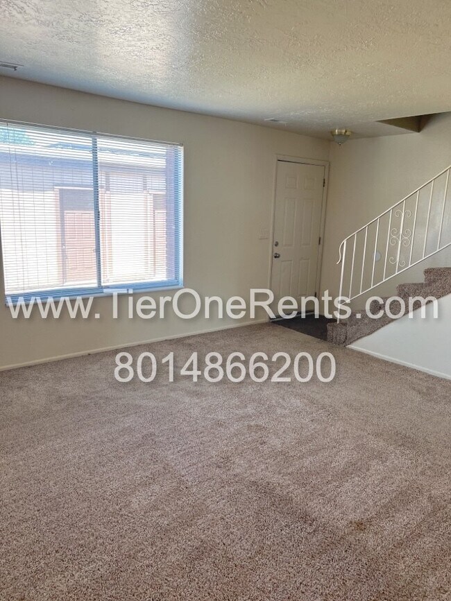 Foto del edificio - This property offers a NO DEPOSIT option a...