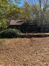 Building Photo - 301 Eastside Rd