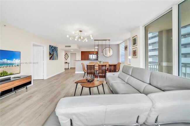 Building Photo - 2080 S Ocean Dr